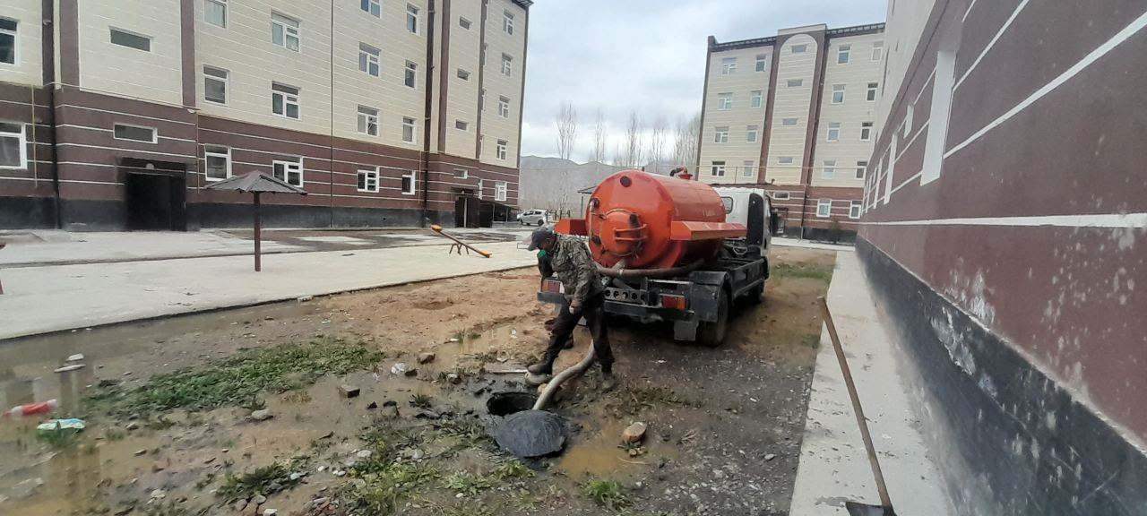 Сӯх туманидаги кӯп қаватли уйлар канализацияси билан боғлиқ ҳолатга муносабат билдирилди